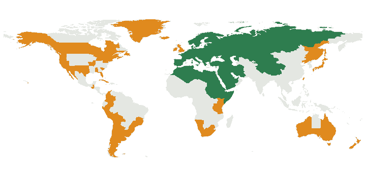 Weltkarte mit dem Verbreitungsgebiet der Kleinen Brennnessel (Urtica urens): ursprünglich in Europa, Nordafrika und Teilen Asiens, eingeführt in Amerika, Südafrika, Australien und Neuseeland